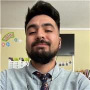 Profesor ofrece clases de matemáticas a estudiantes de 7mo básico a 4to medio